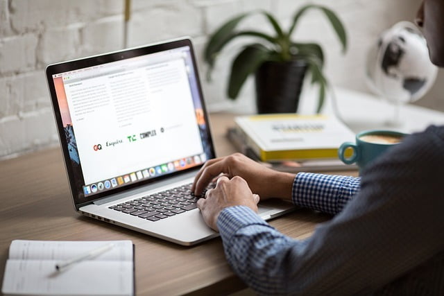 Creating an Effective Onboarding Program for New Hires